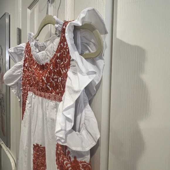 J Marie brand flutter sleeve embroidered blouse - Picture 6 of 9